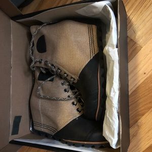 Sorel size 10 pdx wedge booties! New in box!